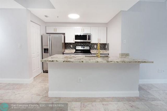 $3,100 | 5860 West Sample Road, Unit 204 | Coral Springs