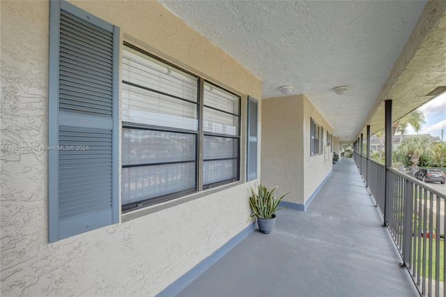 $2,500 | 1401 Northwest 15th Avenue, Unit 7 | Central Boca Raton