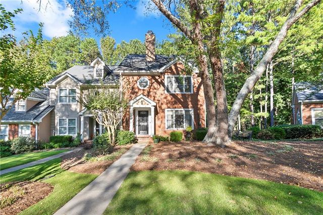 $585,000 | 734 Olde Towne Lane | East Cobb