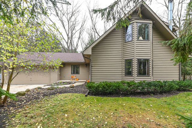 $629,000 | 12235 250th Avenue | Rock Lake Highlands