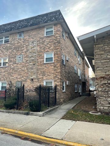 $1,350 | 205 Circle Avenue, Unit 2C | Forest Park