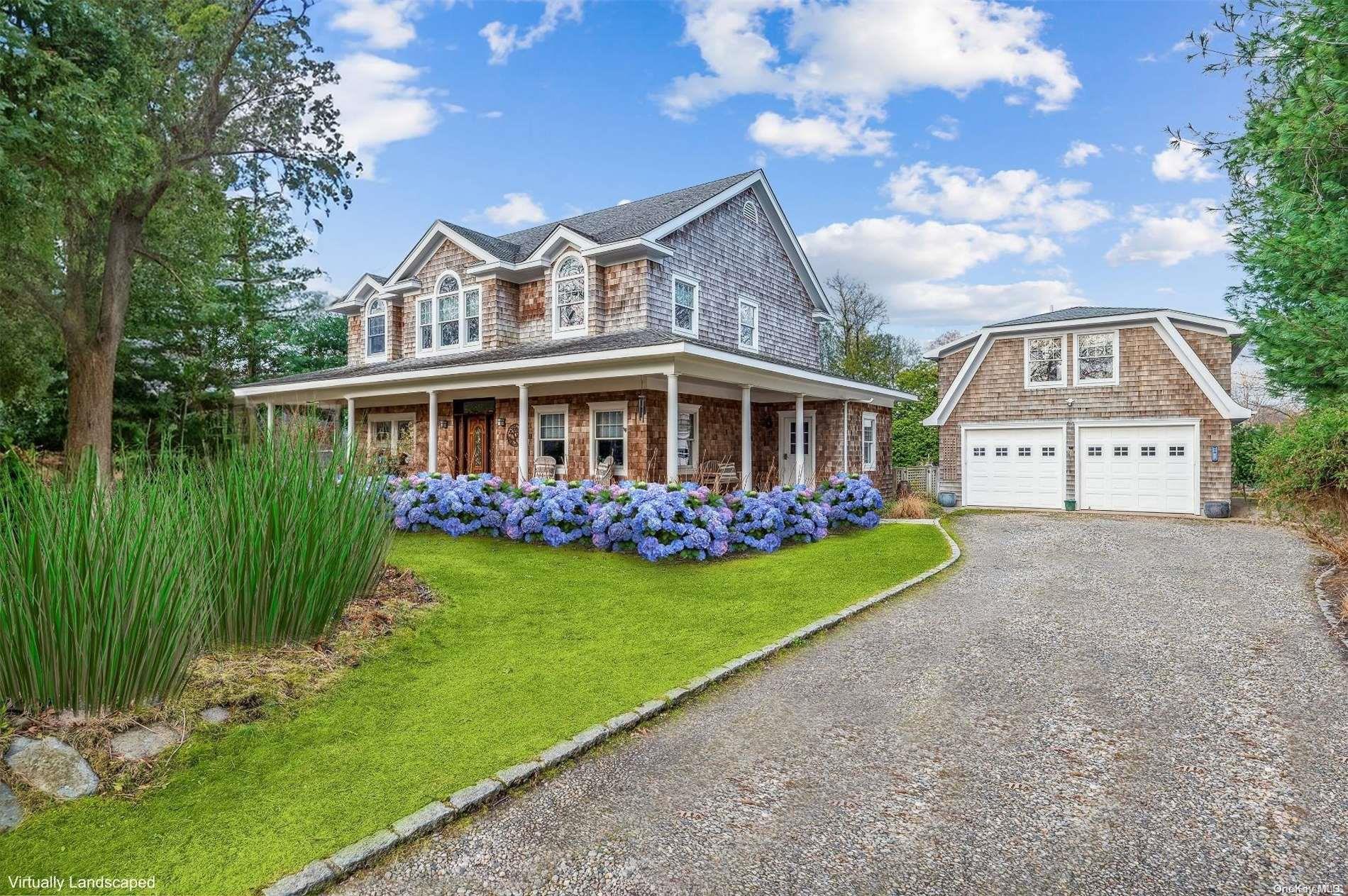 a view of a yard in front of house