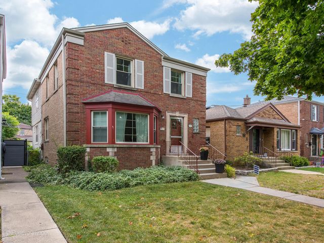 $450,000 | 2619 West 106th Place | West Beverly