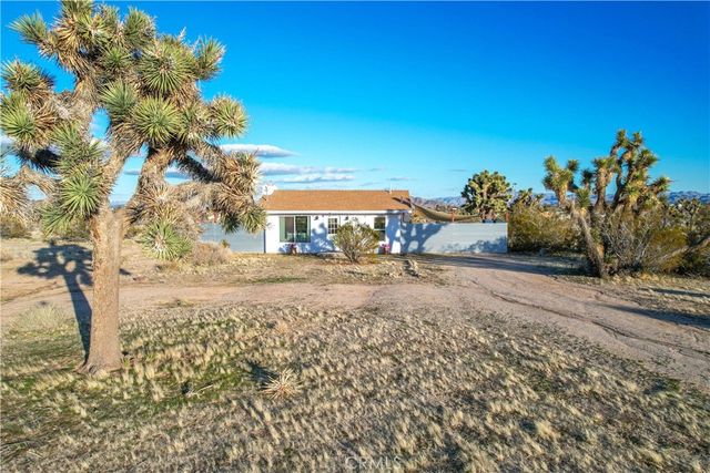 $305,000 | 3567 Condalia Avenue | Yucca Mesa