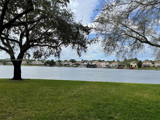 $2,900 | 11390 Northwest 14th Court | Pembroke Lakes