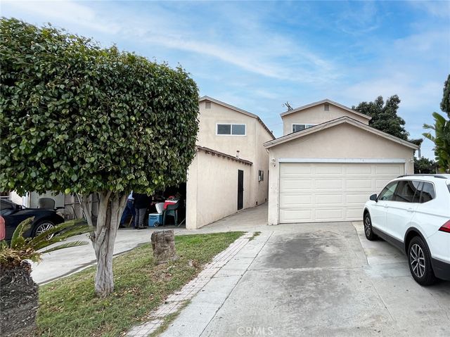 $2,050 | 22327 Clarkdale Avenue | Hawaiian Gardens