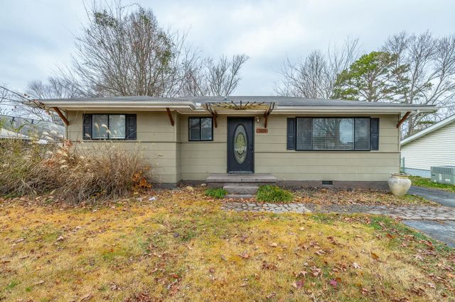 $225,000 | 1605 South Mack Smith Road | East Ridge