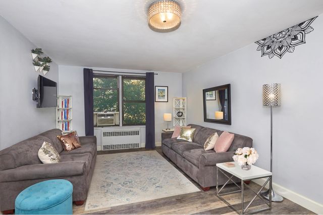 $3,200 | 330 East 80th Street, Unit 3K | Upper East Side