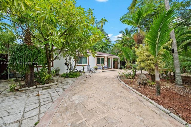 $720,000 | 1556 Northeast 131st Road | Central North Miami