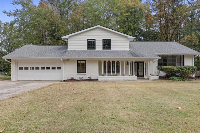 $3,250 | 545 Wyncourtney Drive Northeast | North Springs