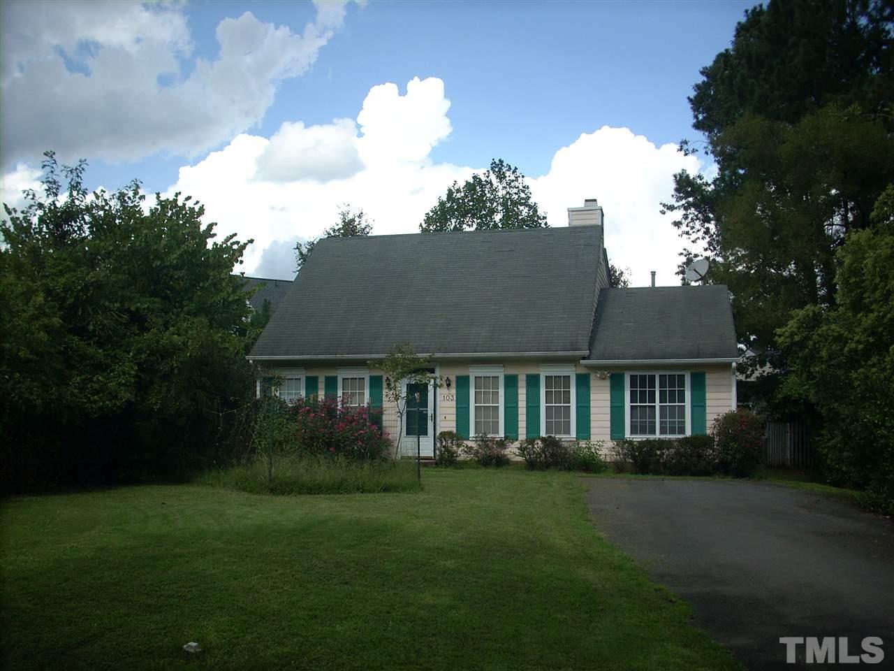 a view of outdoor space yard and front view of a house