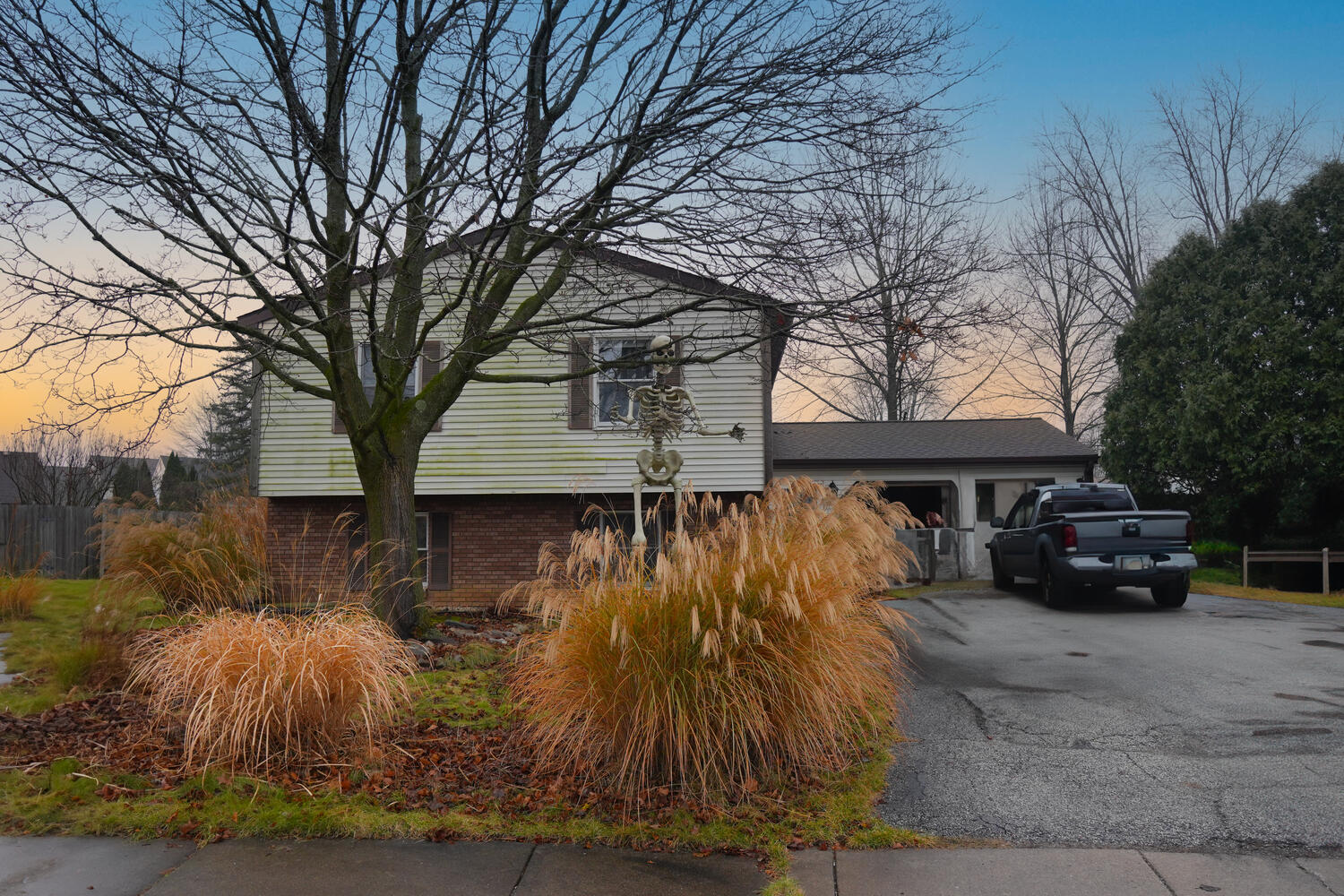 a view of house with outdoor space