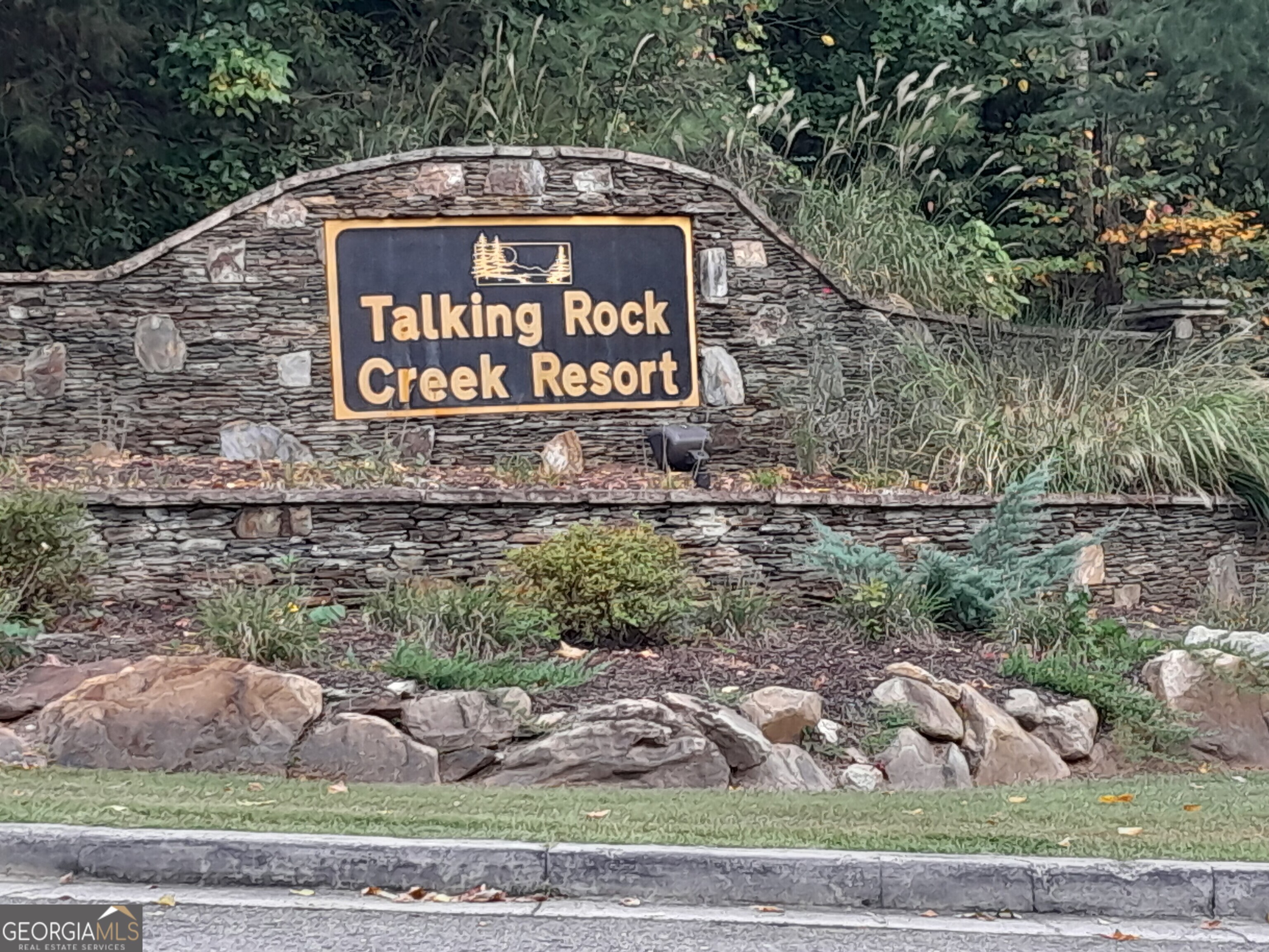 a view of sign board