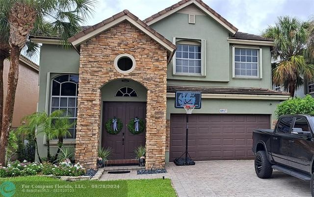 $689,000 | 6917 Sea Daisy Drive