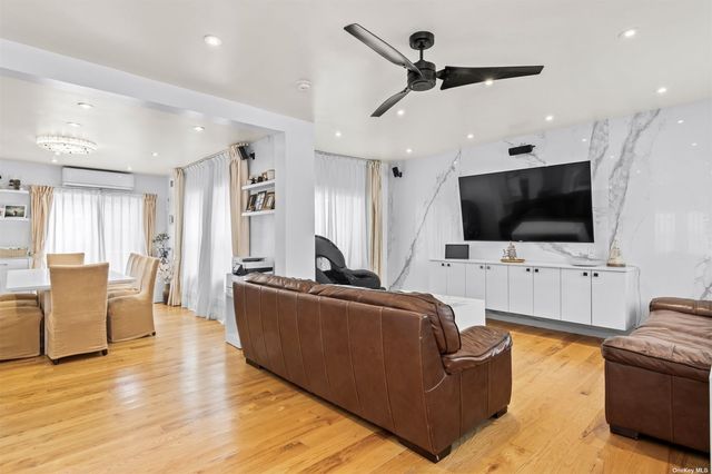 $1,590,000 | 46-29 Douglaston Parkway | Douglaston