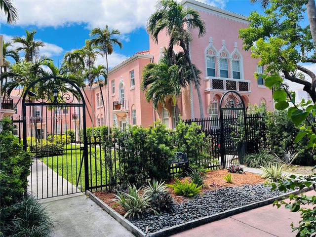 $359,000 | 758 Meridian Avenue, Unit 6 | Flamingo-Lummus