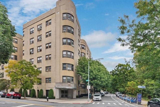 $150,000 | 190 East Mosholu Parkway South, Unit 6H | Bedford Park