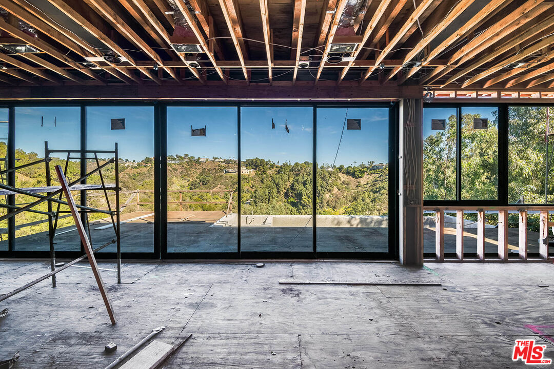 Black Box Shipping Container Home in Yucca Valley CA, USA 