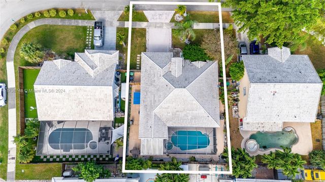 $750,000 | 9420 Southwest 212th Terrace | Cutler Bay