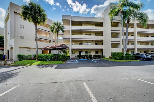 $215,000 | 3154 Via Poinciana, Unit 108 | Poinciana Place