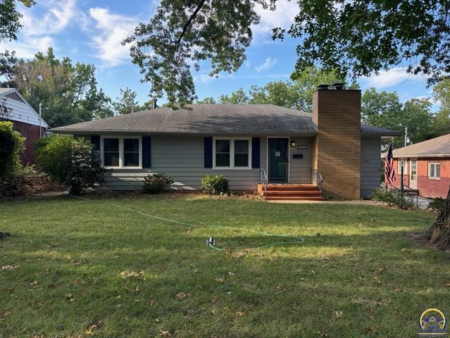 $270,000 | 1624 Southwest 26th Street | Topeka