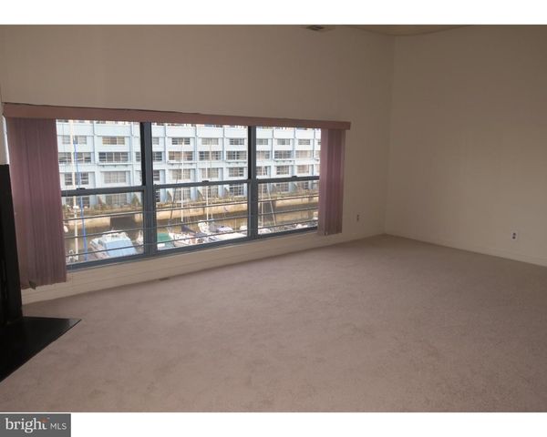 $334,900 | 3 North Christopher Columbus Boulevard, Unit 405 | Penn's Landing