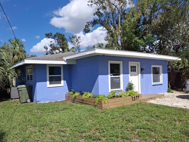 $299,900 | 1377 23rd Street | Central Cocoanut