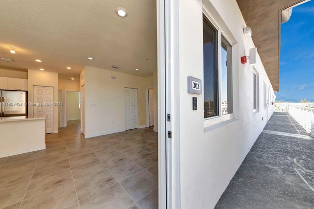 $480,000 | 6420 Northwest 102nd Path, Unit 303 | Doral