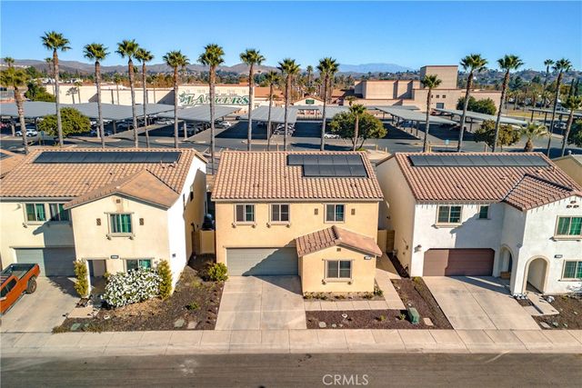 $529,900 | 32774 Shorecrest Way | North Lake Elsinore