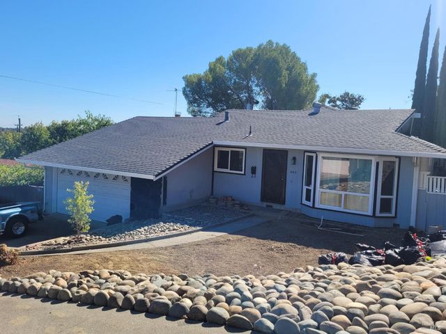 $3,350 | 440 La Cresta Drive | Vacaville