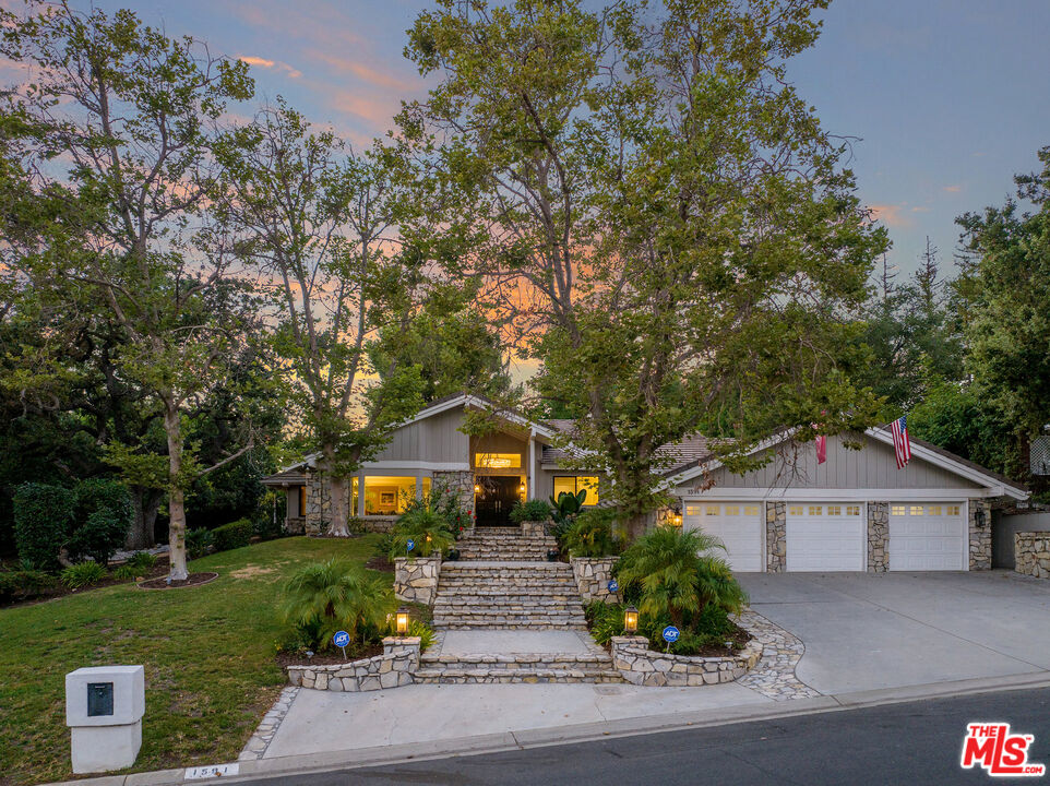 front view of house with a yard