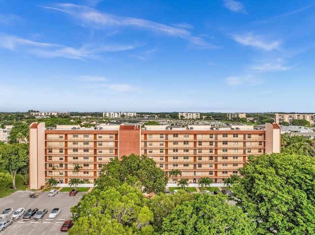 $2,100 | 14623 Bonaire Boulevard, Unit 202 | Villages of Oriole