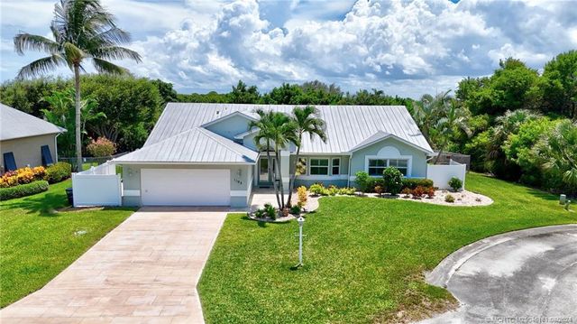 $795,000 | 1102 Northeast Pine Hill Terrace | Jensen Beach