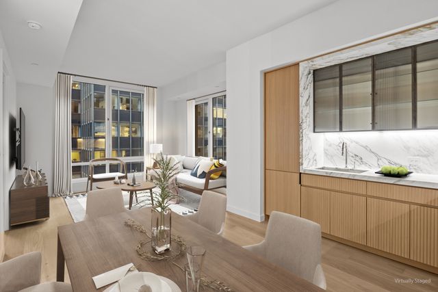 $6,800 | 135 East 47th Street, Unit 10G | Midtown East