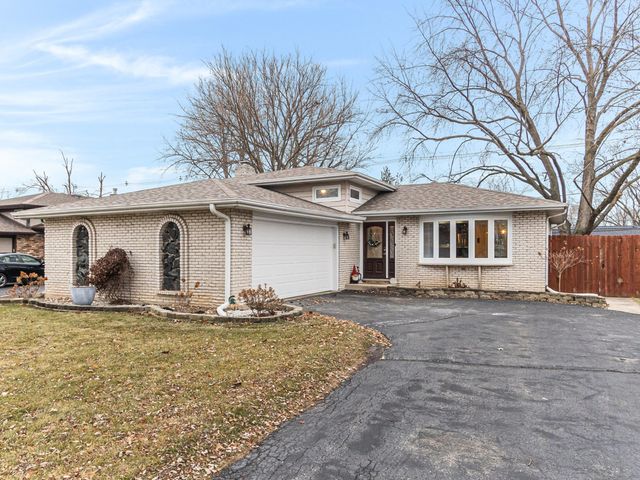 $399,000 | 908 MacGregor Road | Lockport