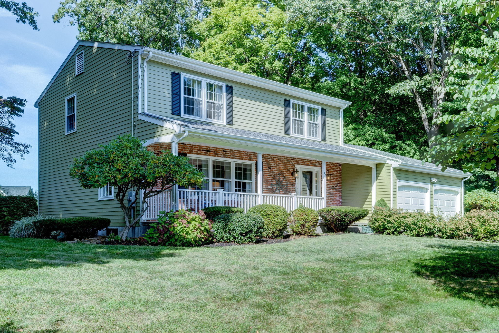 a house that has a lot of plants in it