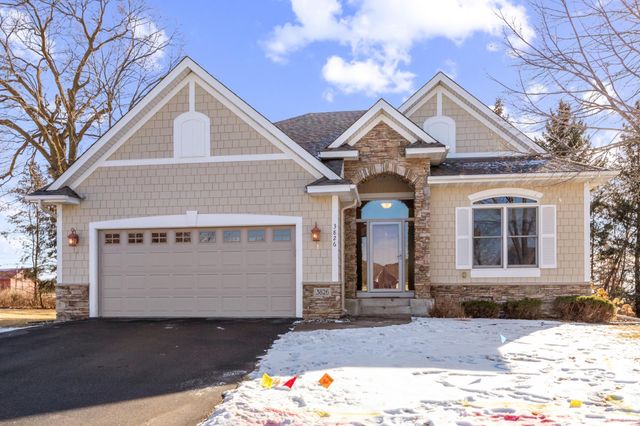 $579,900 | 3826 Lilac Court | Woodbury