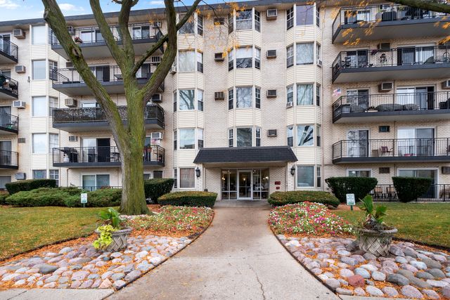 $219,000 | 5506 Lincoln Avenue, Unit A525 | Morton Grove