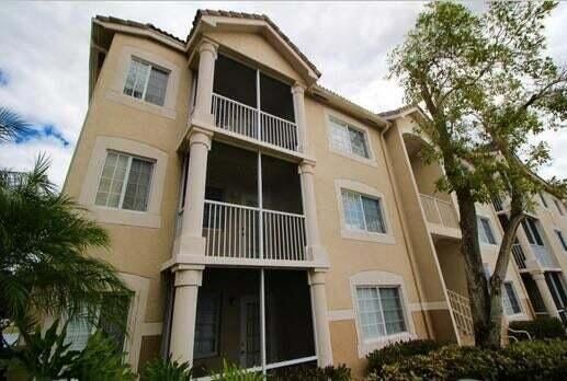 $1,945 | 8965 Okeechobee Boulevard, Unit 302 | Andros Isle