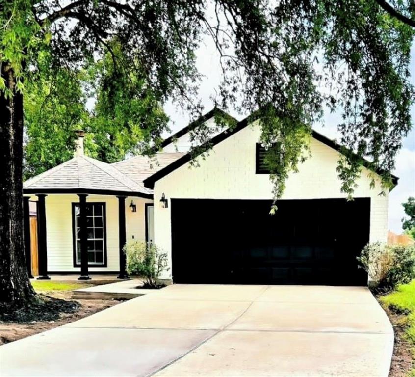 a view of house with a outdoor space