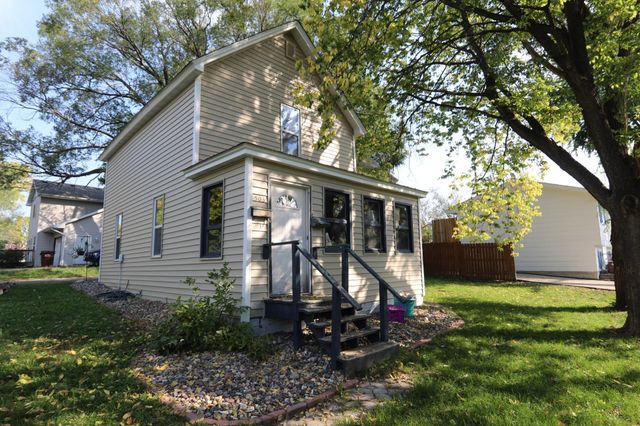 $1,150 | 503 8th Street Northeast, Unit B | Buffalo