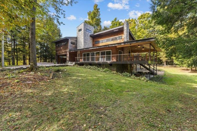 $1,090,000 | 65 Jones Road | Salisbury