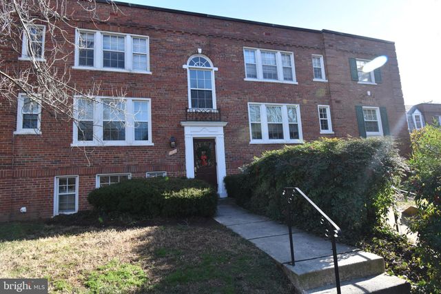 $2,000 | 1809 Queens Lane, Unit 2147 | Colonial Village