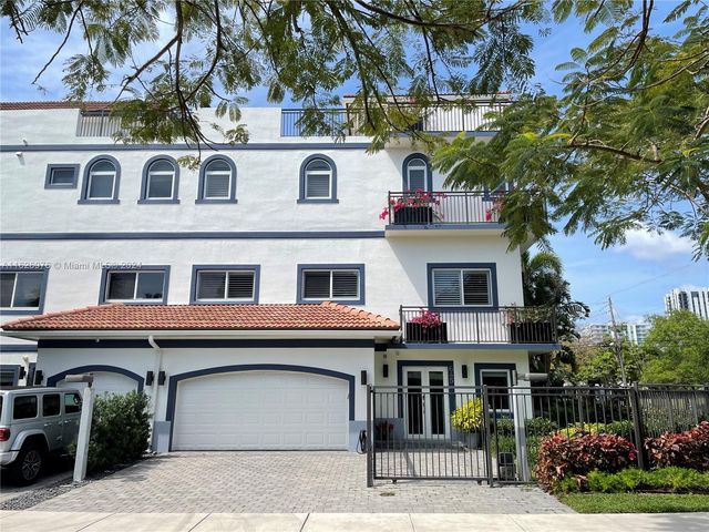 $1,295,000 | 645 Northeast 9th Avenue | Victoria Park