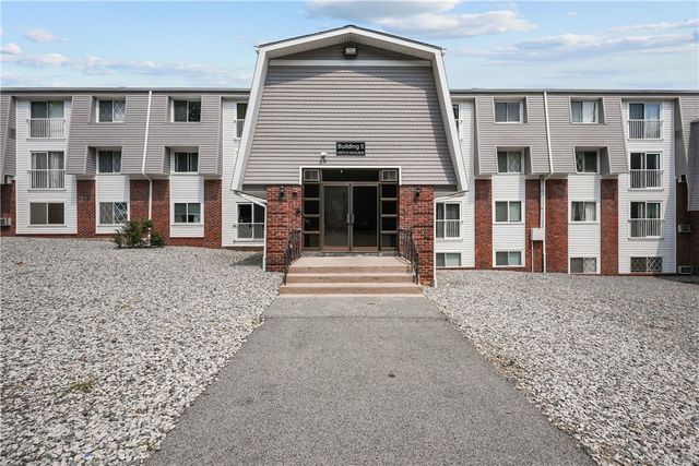 $1,600 | 300 Smithfield Road, Unit 538 | Geneva