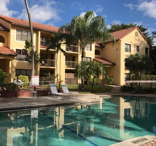 $1,700 | 4261 West McNab Road, Unit 16 | Palm Aire