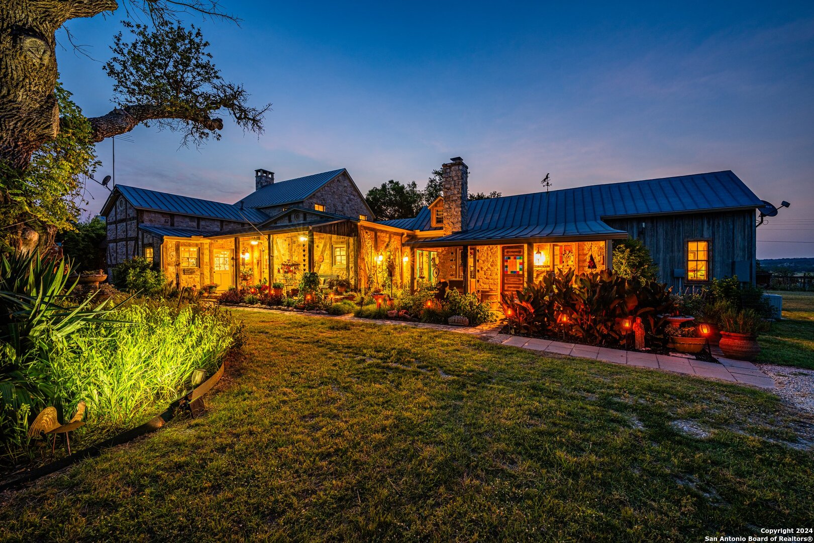 a view of yard with patio