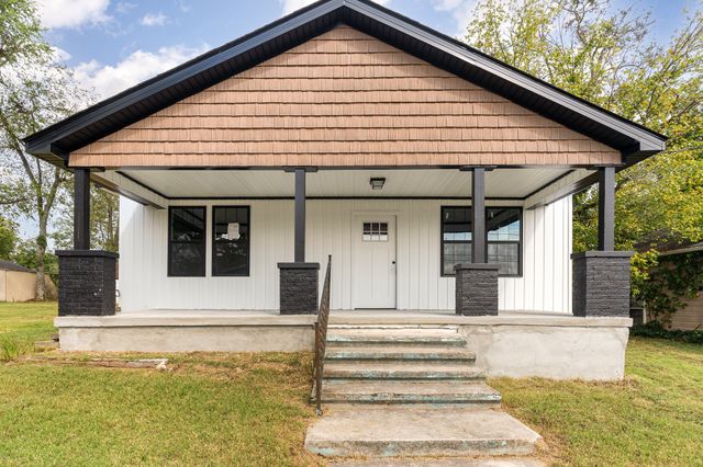 $349,900 | 123 North Pardue Avenue | Gallatin