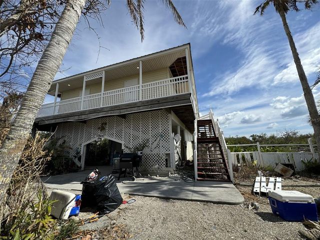 $1,100,000 | 500 Kettle Harbor Drive | Don Pedro Island