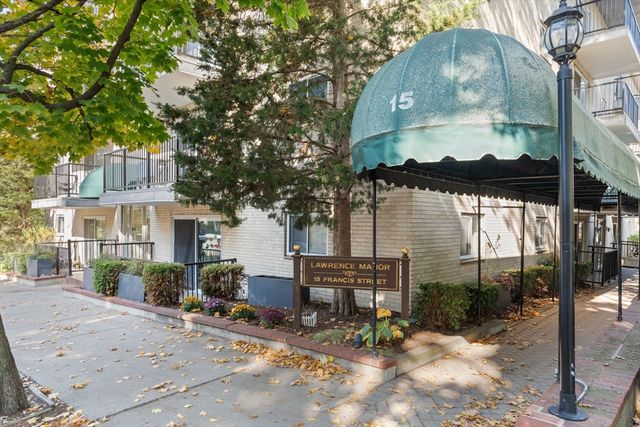 $375,000 | 15 Francis Street, Unit 32 | Lawrence - Brookline